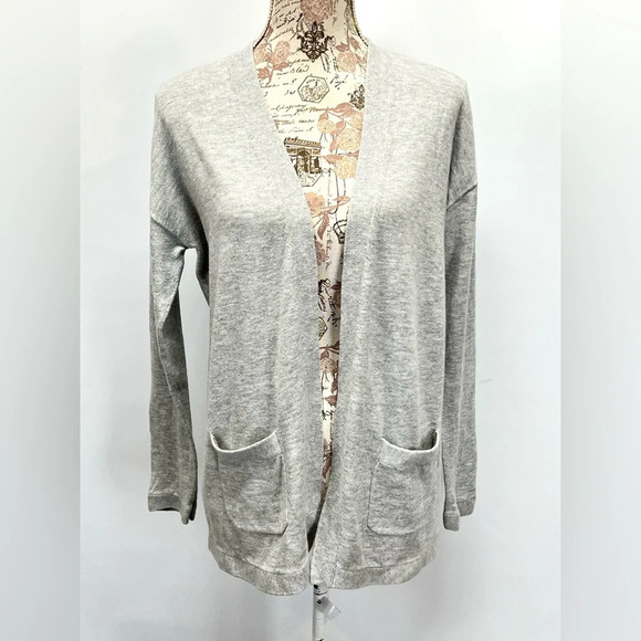 TALBOTS Gray Cashmere blend cardigan size MP. - Picture 7 of 13
